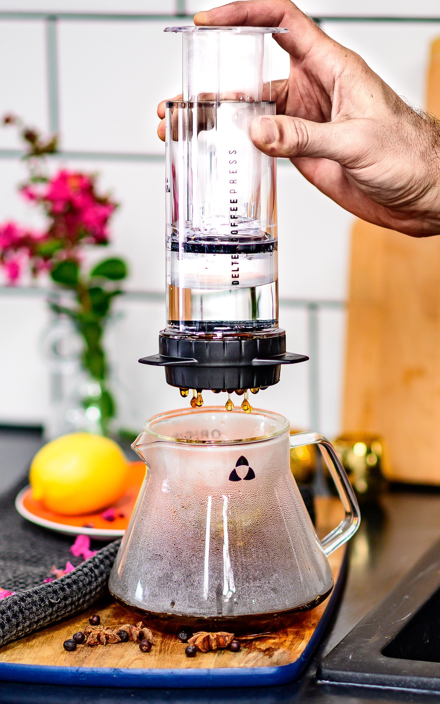 Delter Coffee Press vs Aeropress - Zaparzanie kawy